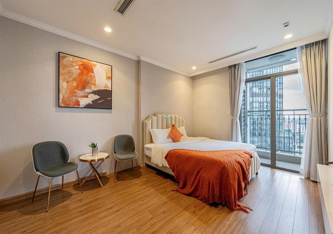 The Landmark Area - The Buildings Nearby Landmark 81 *