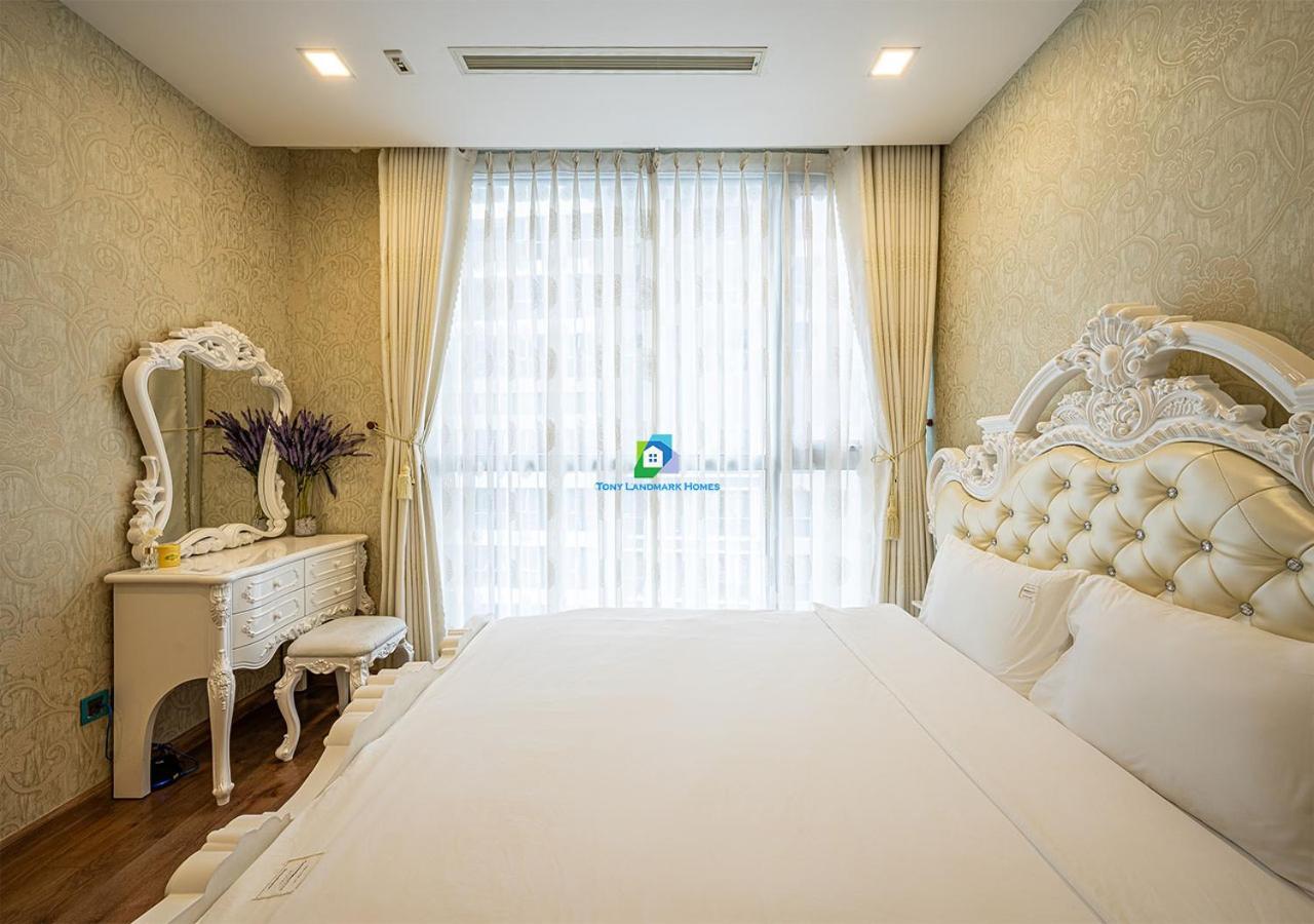 Căn hộ The Landmark Area - The Buildings Nearby Landmark 81 *