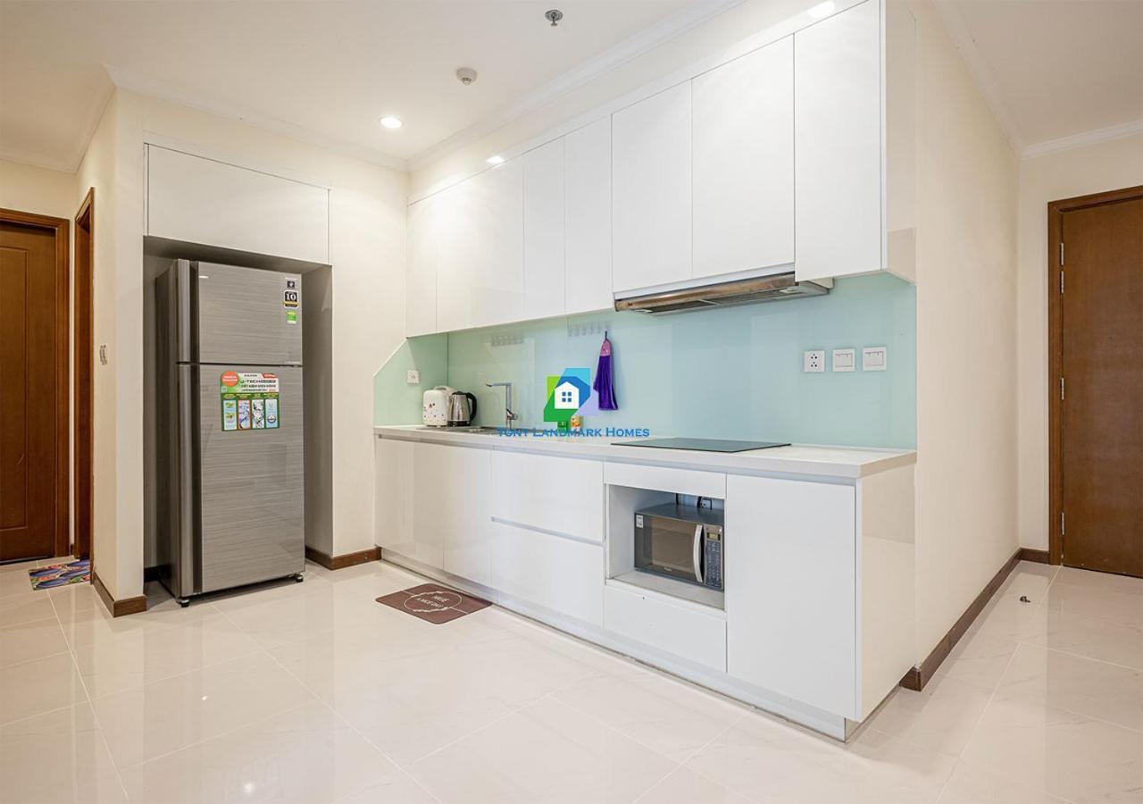 The Landmark Area - The Buildings Nearby Landmark 81 Căn hộ TP. Hồ Chí Minh