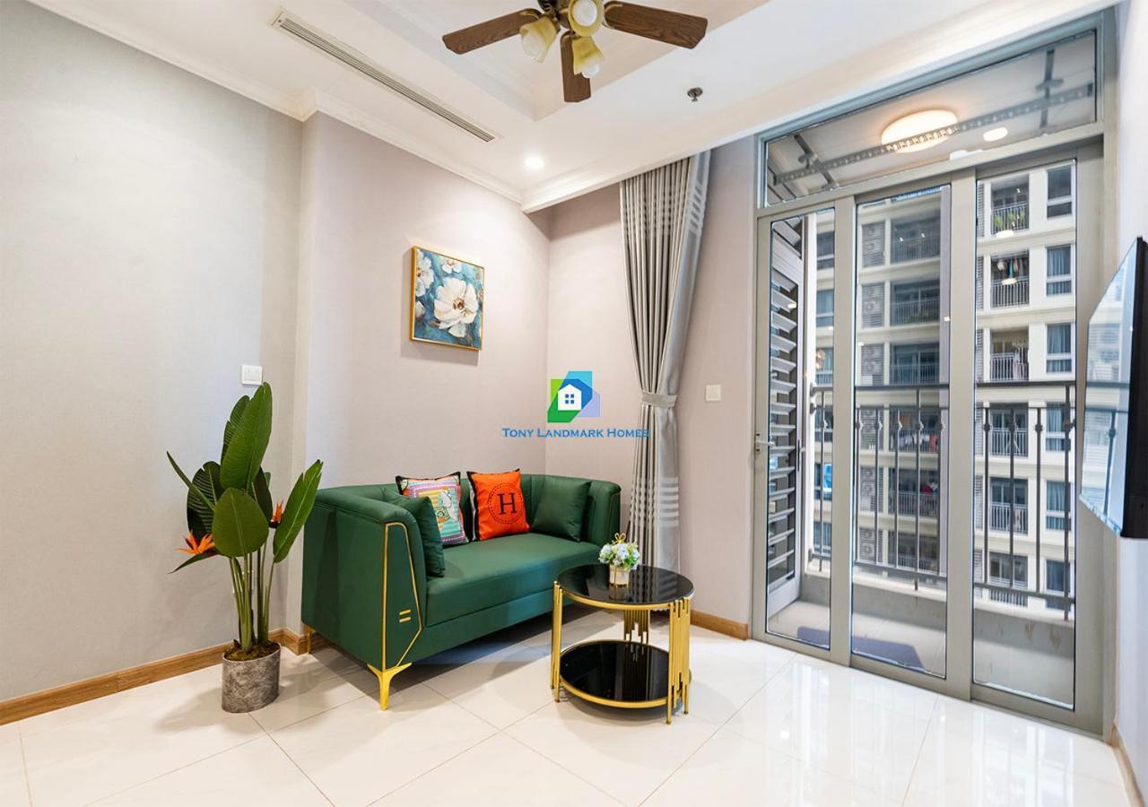 The Landmark Area - The Buildings Nearby Landmark 81 *